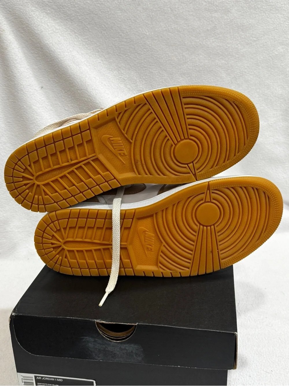 Jordan mid top